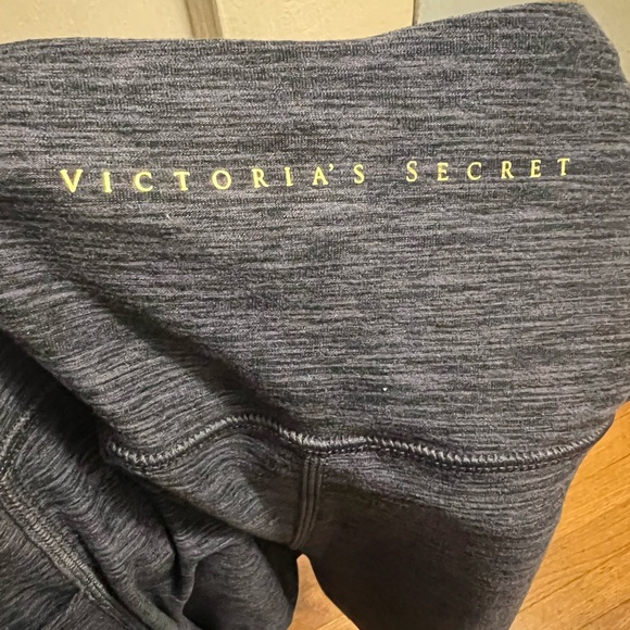 EUC Victoria Secret Leggings - Picture 3 of 5